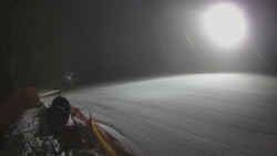 Prostřední část sjezdovky a snowpark