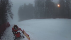 Prostřední část sjezdovky a snowpark