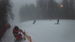 Prostřední část sjezdovky a snowpark