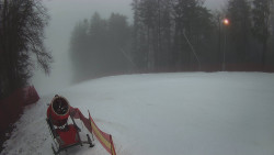 Prostřední část sjezdovky a snowpark
