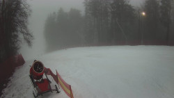 Prostřední část sjezdovky a snowpark