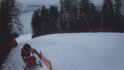 Prostřední část sjezdovky a snowpark