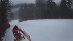 Prostřední část sjezdovky a snowpark