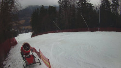 Prostřední část sjezdovky a snowpark