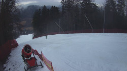 Prostřední část sjezdovky a snowpark