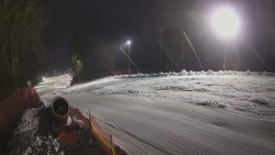 Prostřední část sjezdovky a snowpark
