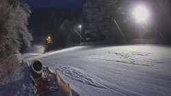 Prostřední část sjezdovky a snowpark