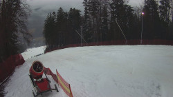 Prostřední část sjezdovky a snowpark