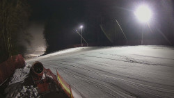 Prostřední část sjezdovky a snowpark