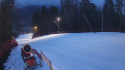 Prostřední část sjezdovky a snowpark