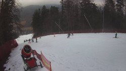 Prostřední část sjezdovky a snowpark