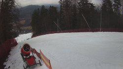 Prostřední část sjezdovky a snowpark