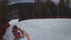 Prostřední část sjezdovky a snowpark