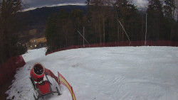 Prostřední část sjezdovky a snowpark