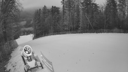 Prostřední část sjezdovky a snowpark