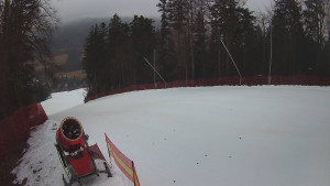 Skiareál Karolinka - Prostřední část sjezdovky a snowpark - 11.2.2026 v 07:02 Skiareál Karolinka - Prostřední část sjezdovky a snowpark - 11.2.2026 v 07:02