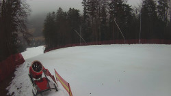 Prostřední část sjezdovky a snowpark