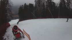 Prostřední část sjezdovky a snowpark