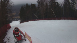 Prostřední část sjezdovky a snowpark