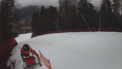Prostřední část sjezdovky a snowpark
