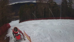 Prostřední část sjezdovky a snowpark