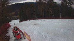 Prostřední část sjezdovky a snowpark