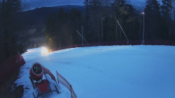 Prostřední část sjezdovky a snowpark