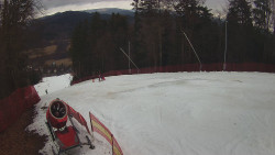 Prostřední část sjezdovky a snowpark