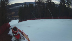 Prostřední část sjezdovky a snowpark