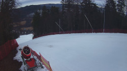 Prostřední část sjezdovky a snowpark
