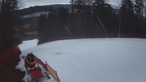 Skiareál Karolinka - Prostřední část sjezdovky a snowpark - 14.2.2026 v 08:02 Skiareál Karolinka - Prostřední část sjezdovky a snowpark - 14.2.2026 v 08:02