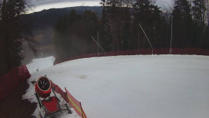 Skiareál Karolinka - Prostřední část sjezdovky a snowpark - 14.2.2026 v 09:02 Skiareál Karolinka - Prostřední část sjezdovky a snowpark - 14.2.2026 v 09:02