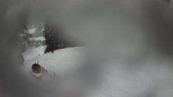 Prostřední část sjezdovky a snowpark