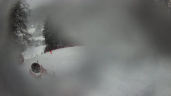 Prostřední část sjezdovky a snowpark