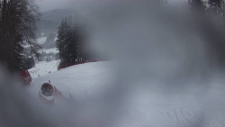 Prostřední část sjezdovky a snowpark