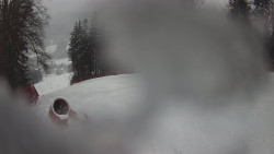 Prostřední část sjezdovky a snowpark