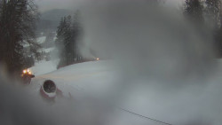 Prostřední část sjezdovky a snowpark