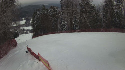 Prostřední část sjezdovky a snowpark