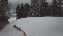 Prostřední část sjezdovky a snowpark