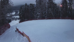 Prostřední část sjezdovky a snowpark