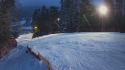 Prostřední část sjezdovky a snowpark