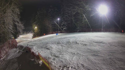 Prostřední část sjezdovky a snowpark