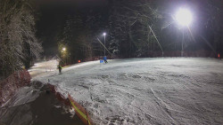 Prostřední část sjezdovky a snowpark