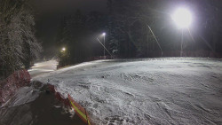 Prostřední část sjezdovky a snowpark