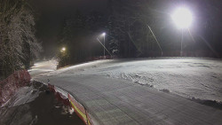 Prostřední část sjezdovky a snowpark