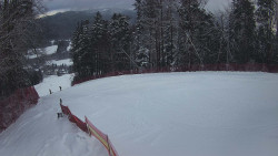 Prostřední část sjezdovky a snowpark