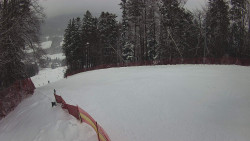Prostřední část sjezdovky a snowpark