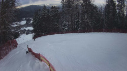 Prostřední část sjezdovky a snowpark