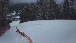 Prostřední část sjezdovky a snowpark