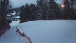 Prostřední část sjezdovky a snowpark